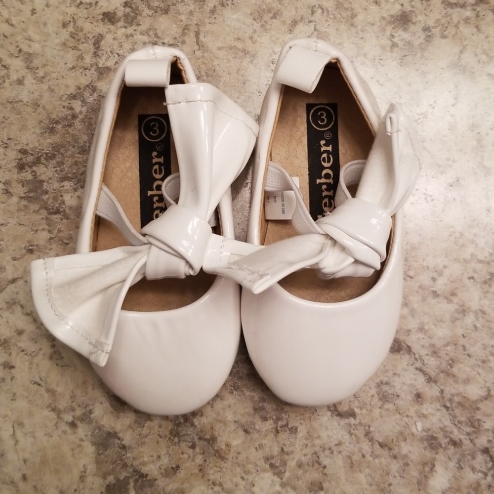 Shoe